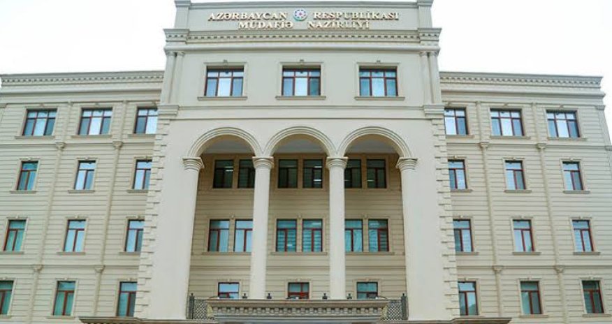 Düşmənin döyüş texnikaları məhv edildi: Müdafiə Nazirliyi VİDEO YAYDI