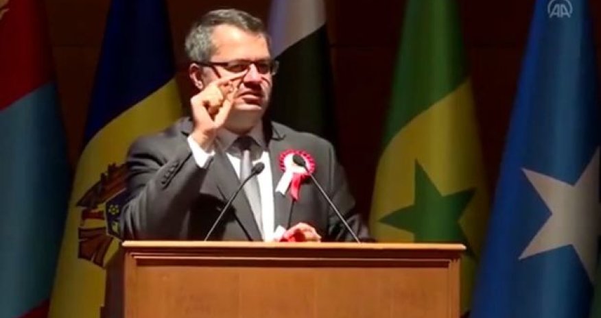 Türkiyə vətəndaşı Azərbaycan Ordusuna dəstək olaraq nişan üzüyünü hədiyyə etdi - VİDEO