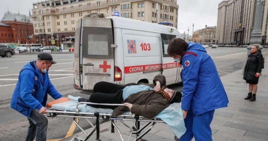 В России за сутки коронавирусом снова заразилось рекордное число людей