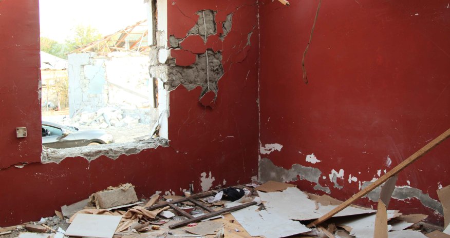 Füzulidə evi dağılan  kənd sakini: 