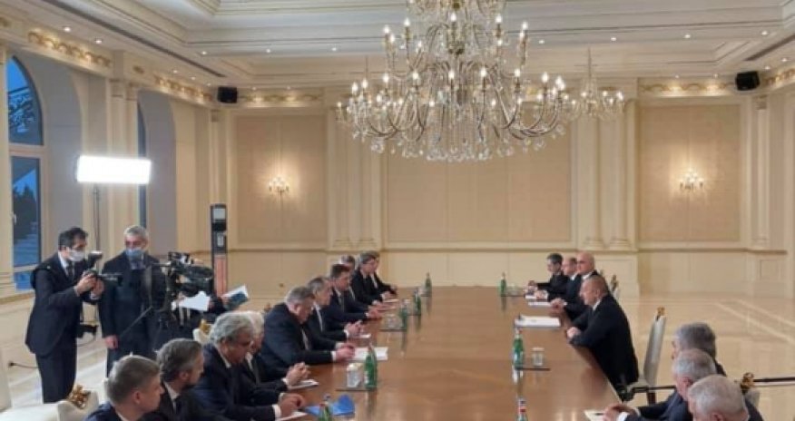 Российская делегация на переговорах с Ильхамом Алиевым