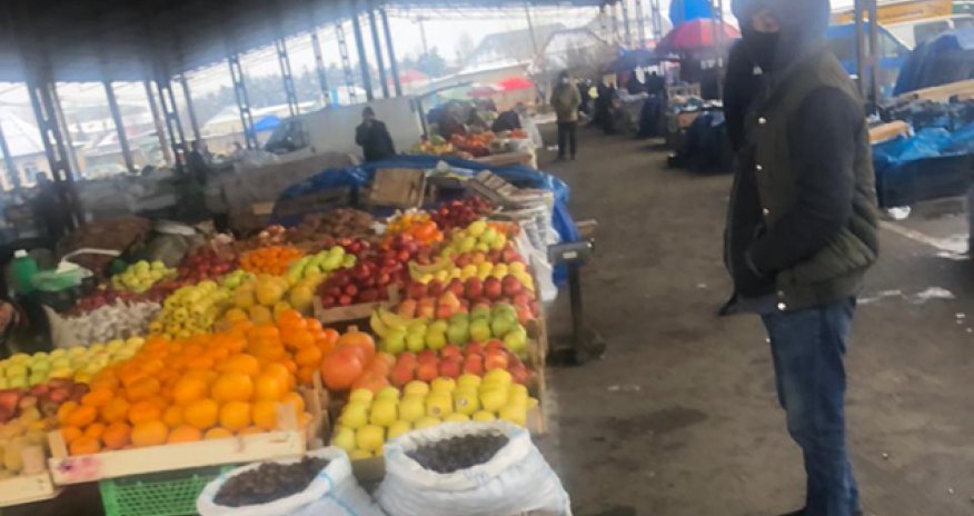 “Qərargahın icazəsi olsa da, rəis müavini bazarı bağlatdırdı”