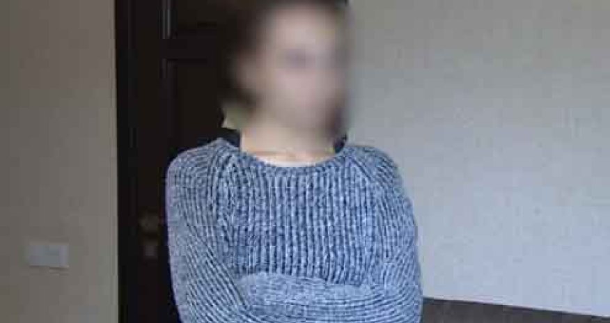 Qadın narkotacir uşaq yeməyinin içində narkotik keçirdi - Video