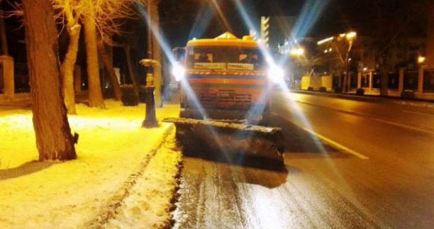 Bakıda gecə yollara duz səpiləcək