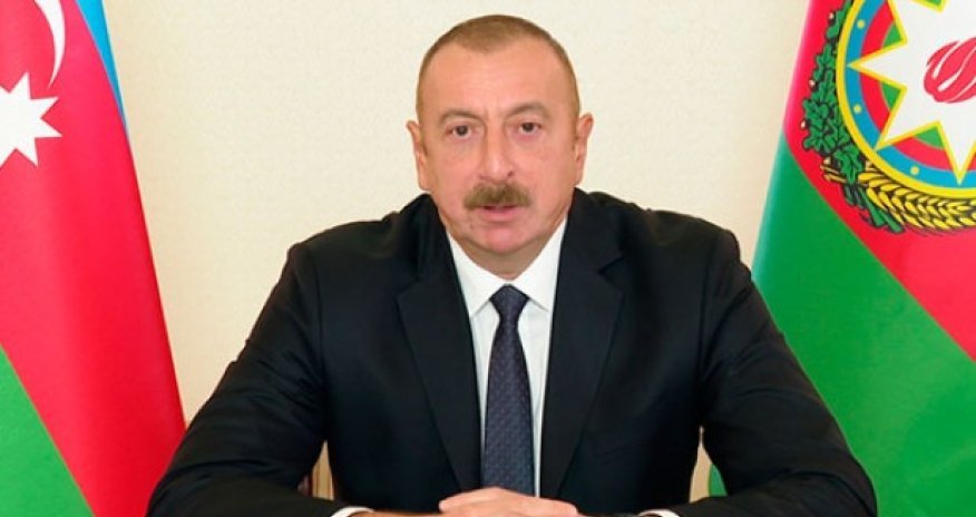 Prezident brifinq keçirir - CANLI