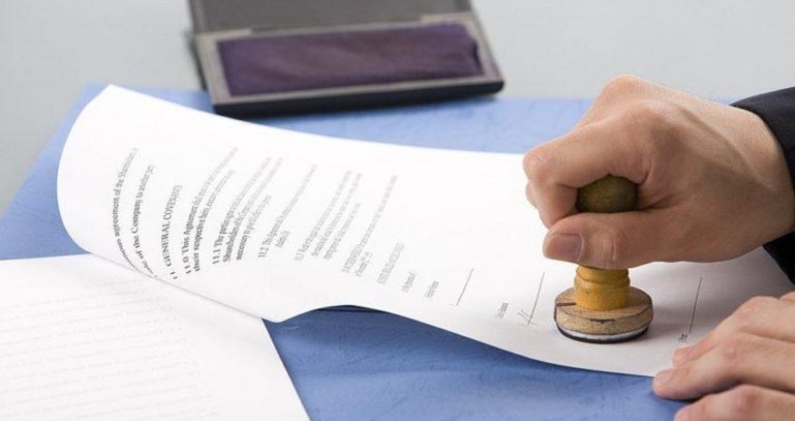 Prezident notariat haqqında qanunda dəyişikliyi təsdiqlədi