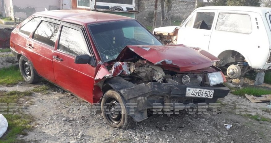 Kürdəmirdə minik və yük avtomobili toqquşub, xəsarət alan var - FOTO