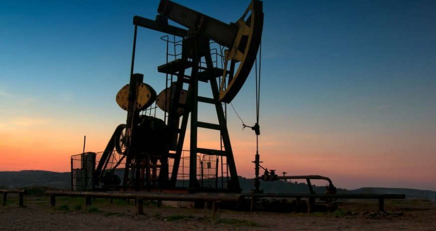 Азербайджанская нефть упала в цене