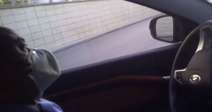 Gömrük Komitəsinin maşında rüşvət alan rəisi həbs olundu - ANBAAN VİDEO