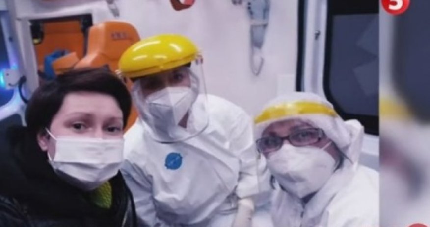 Bakıda COVID-19-dan sağalan ukraynalı jurnalist heyrətini gizlədə bilmədi - VİDEO