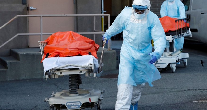 Число жертв COVID-19 в мире превысило три миллиона человек