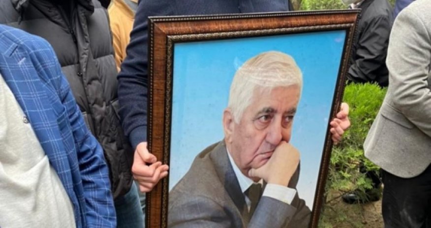 В Баку прошли похороны народного поэта Фикрета Годжи
