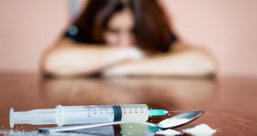 Narkotik maddənin müflis etdiyi imkanlı ailənin yeganə qızı - VİDEO