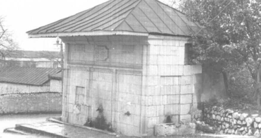 Убрали армянские символы с легендарного Мамай булагы в Шуше