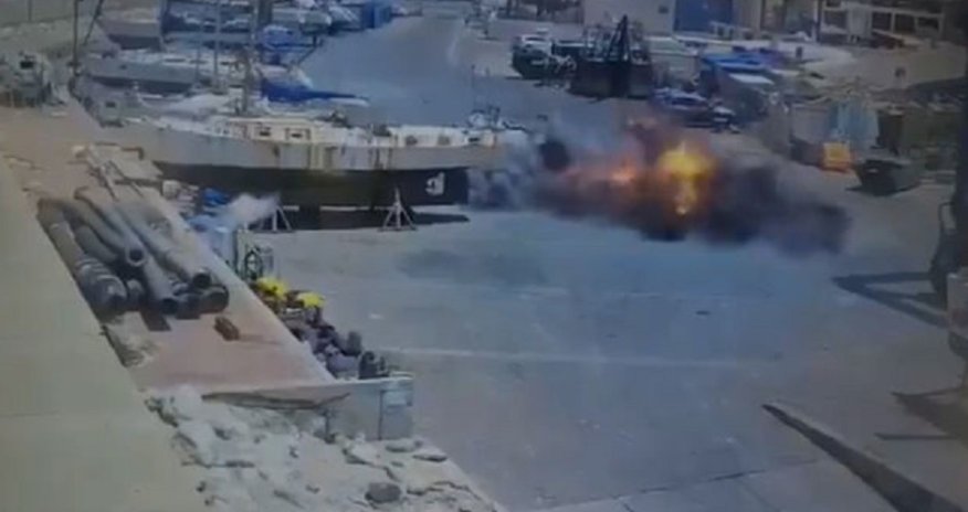 İsrailin liman şəhəri raket atəşinə tutulub - VİDEO