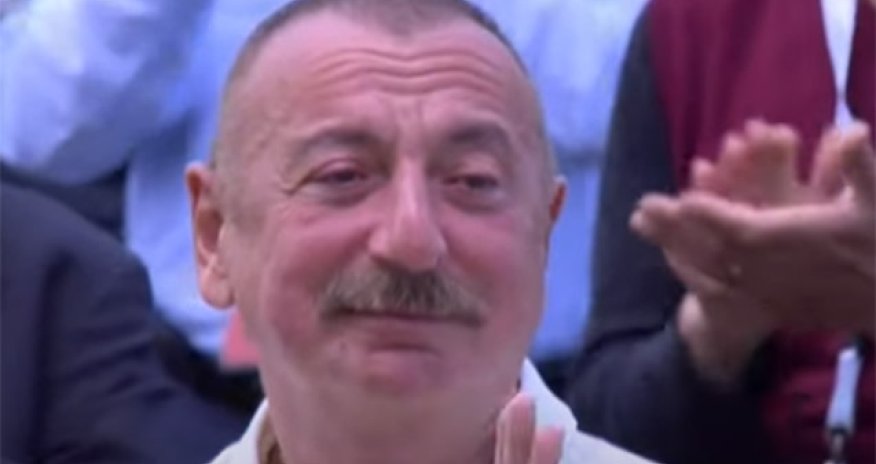 Şuşada atasının səs yazısını eşidən Prezident kövrəldi... - Video