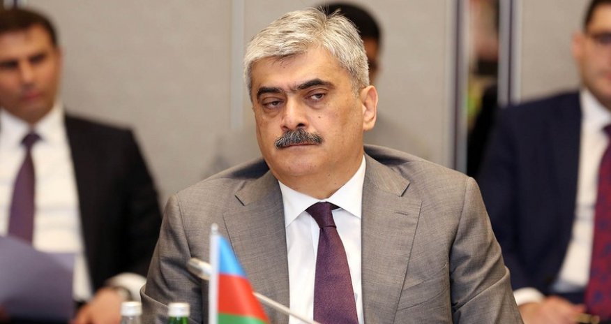 Самир Шарифов объяснил причину сокращения средств, выплачиваемых партиям