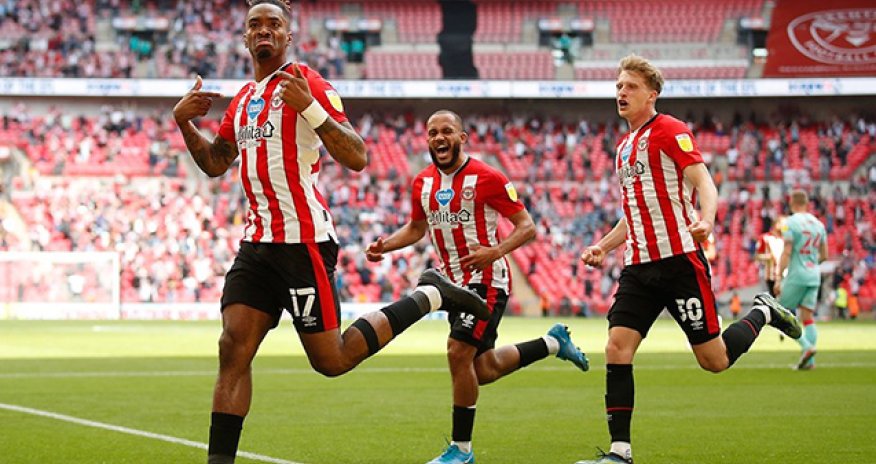 74 il sonra Premyer Liqaya yüksəldi