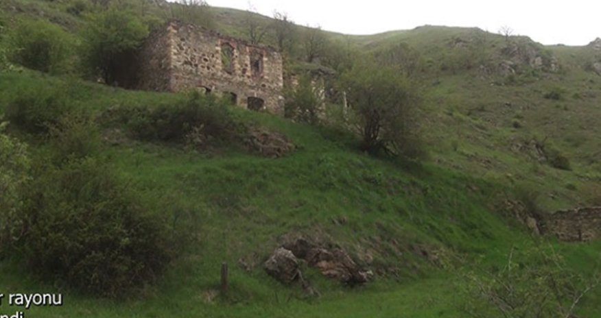 Kəlbəcərin Əsrik kəndindən videogörüntülər