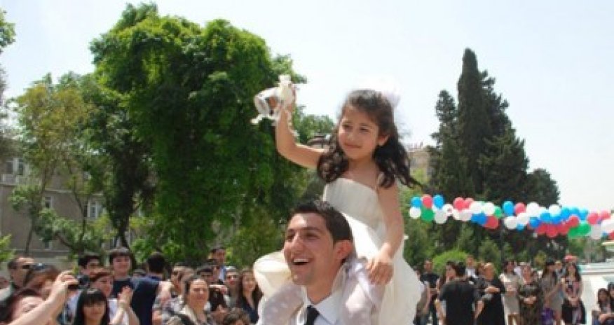 Müəllimdən son zəng təbriki: 