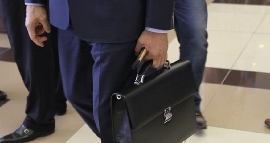 Təhsil naziri 13 saylı Ərazi Maliyyə Hesablaşma Mərkəzinə rəis təyin edib - FOTO