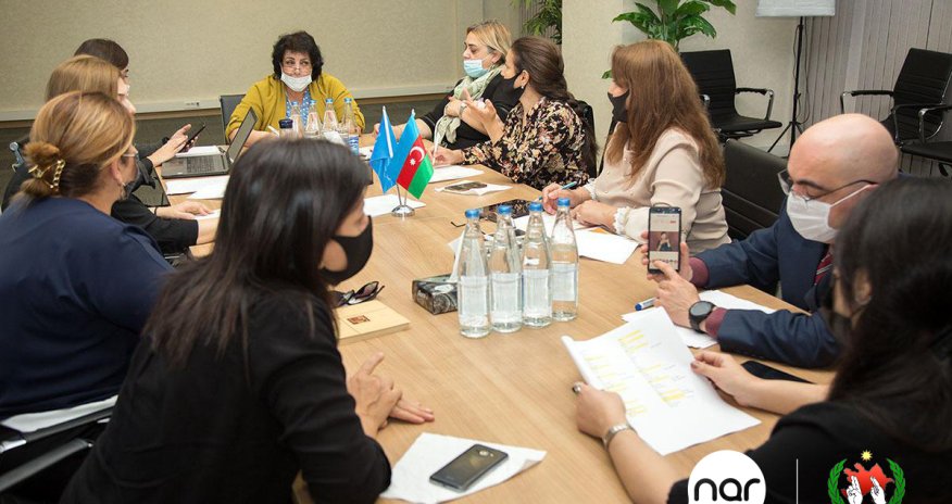 Продолжаются работы по созданию веб-страницы первого в Азербайджане словаря языка жестов