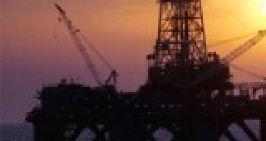 Число нефтегазовых установок в мире в июне достигло максимума за 14 месяцев