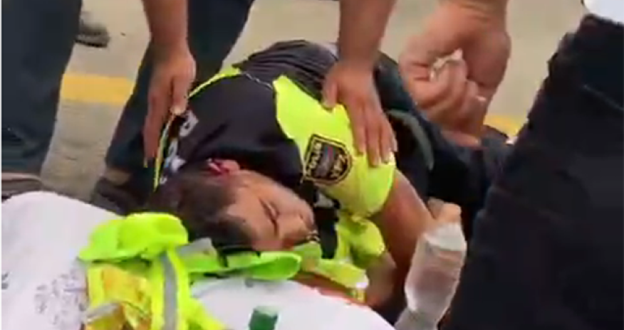 Yol polisi qəzada ağır yaralandı - Video