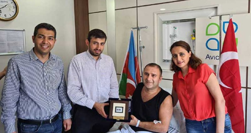 Selçuk Bayraktarın qazimizlə səmimi söhbəti (FOTO/VİDEO)