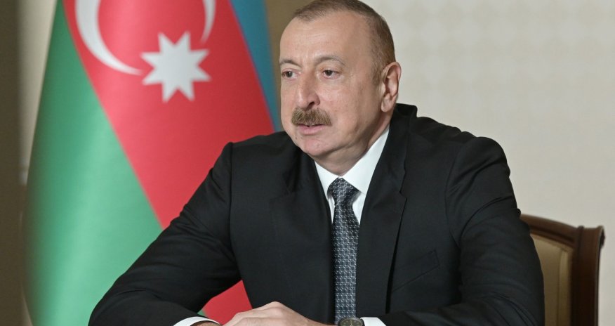 İlham Əliyev Xalq artistinə mənzil hədiyyə edib - FOTO