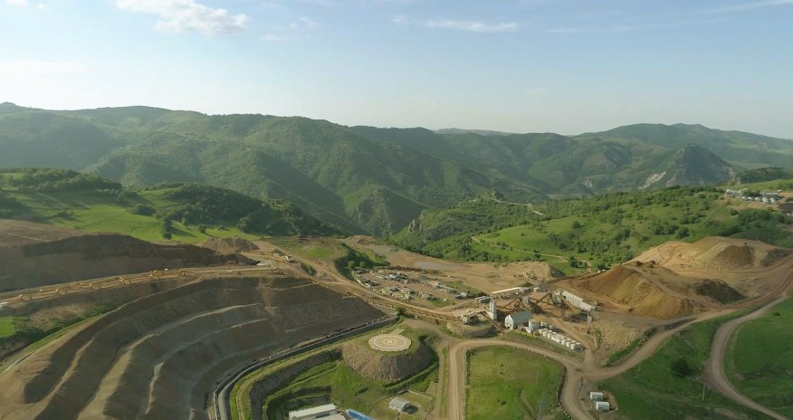 Prezident “Çovdar” qızıl mədəninin fəaliyyəti ilə tanış olub