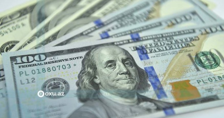 В Азербайджане вырос спрос банков на доллары