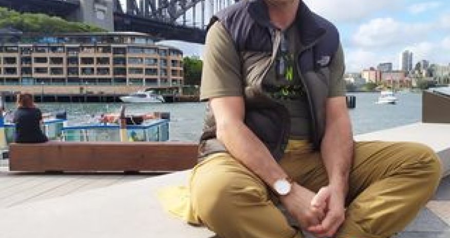 Jurnalist Şakir Eminbəyli mənzilini şəhid ailəsinə bağışladı