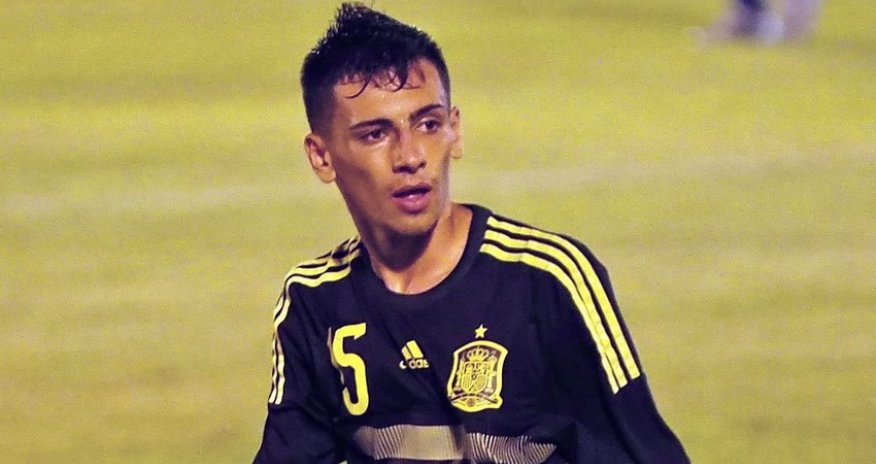 Испанский футболист отказал трем клубам ради 