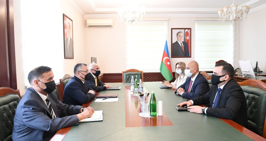 Dövlət Komitəsində Böyük Britaniyalı siyasətçi ilə görüş keçirilib