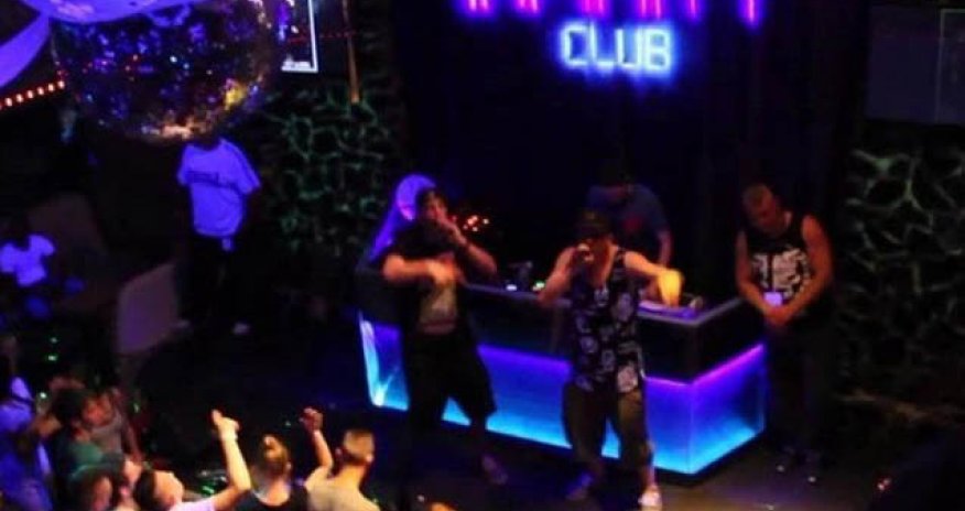 Məşhur gecə klublarına görə iki polis rəisi işdən çıxarıldı