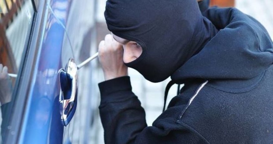 В Саатлинском районе совершена кража из автомобиля на 22 000 манатов