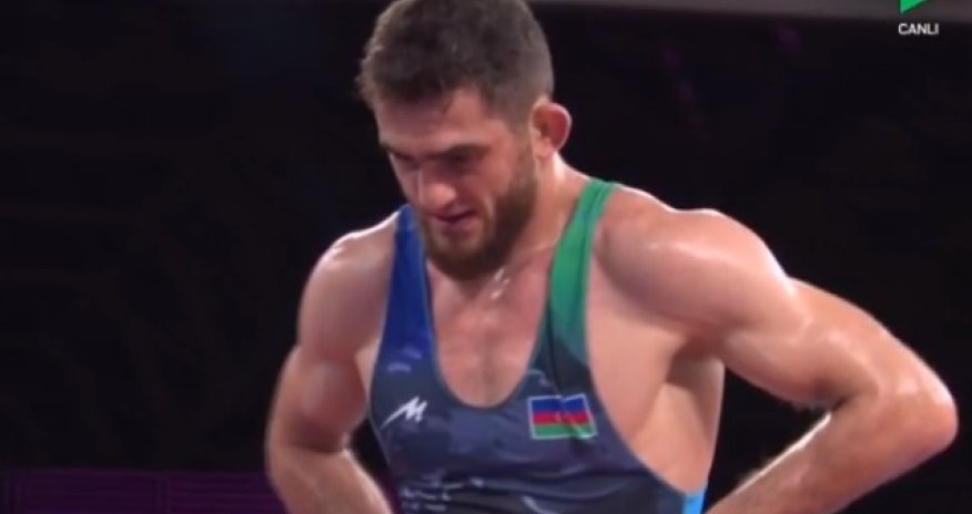 Hacı Əliyev gümüş qazandı