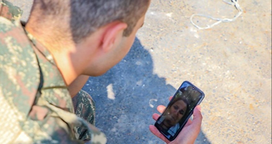 Əsgərlərin andiçməsində bir ilk - Fotolar+Video