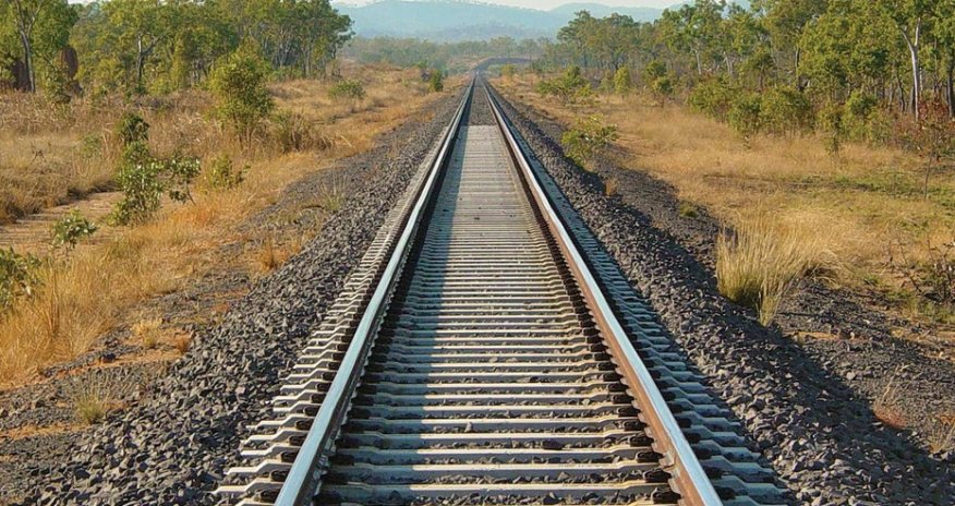 Rəsmi Yerevan: “Dəmir yolu xətti Naxçıvan, Mehri və İcevandan keçəcək”