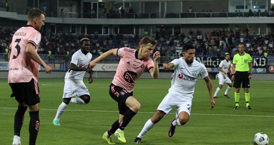 “Neftçi” darmadağın oldu