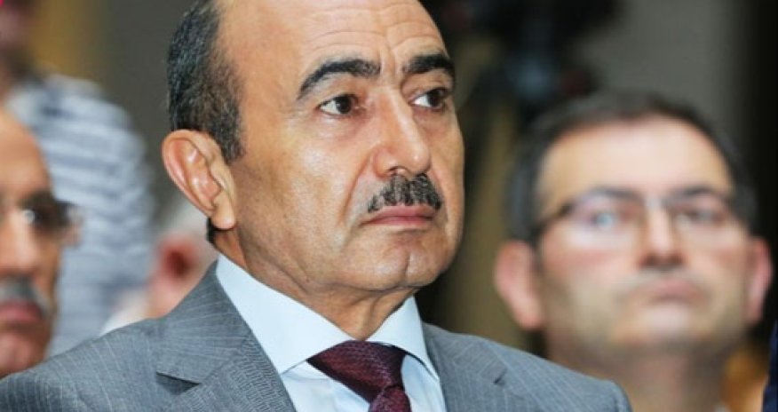 Vüqar Səfərlinin məhkəməsində Əli Həsənovla bağlı vəsatət