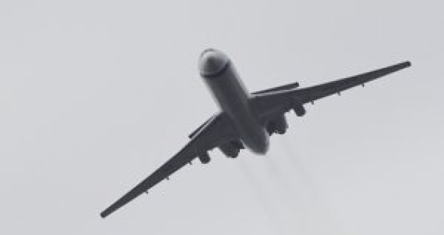 Rusiya Müdafiə Nazirliyinin təyyarəsi İran sərhədlərindən qəfil geri döndü