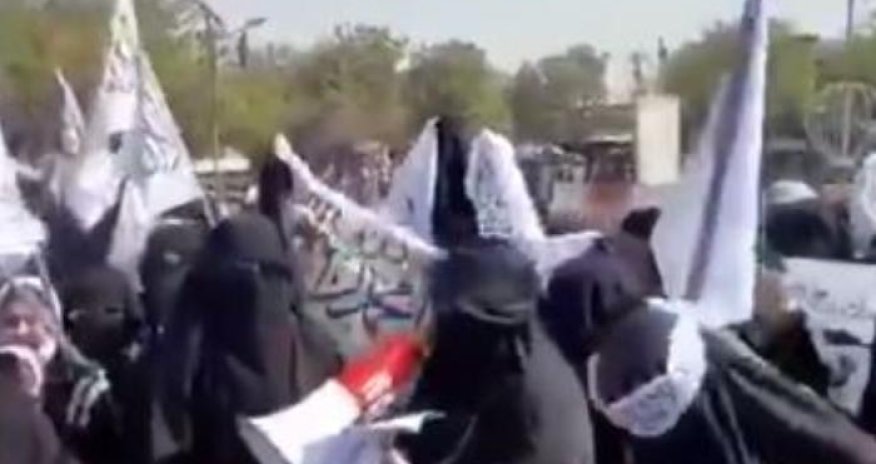 Əfqanıstanda qadınlar aksiya keçirib - VİDEO