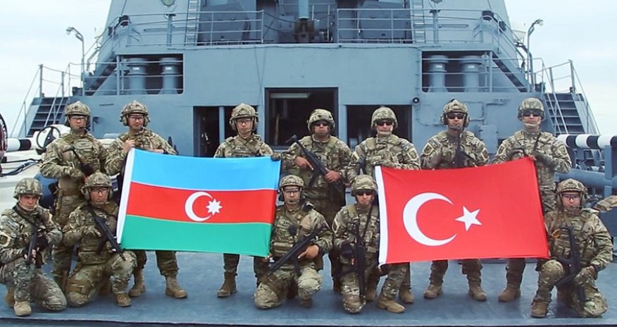 Azerbaijani, Turkish underwater offence, defense groups accomplish next stage of joint exercises