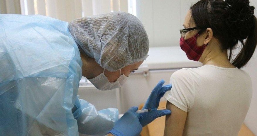Mobile vaccination sites in Baku schools resume operations
