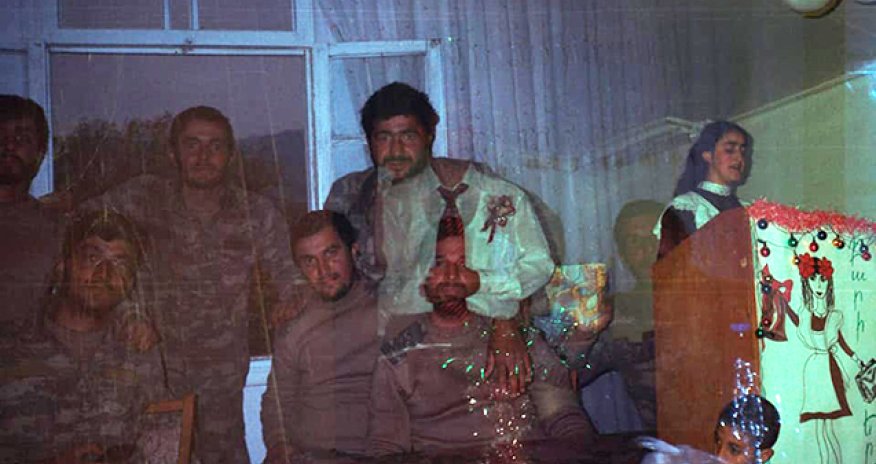 Hərbçilərimizin Xocalıda erməni fotoaparatı ilə çəkdiyi şəkillər təəccübləndirdi - Fotolar