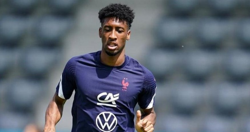 Нападающий 