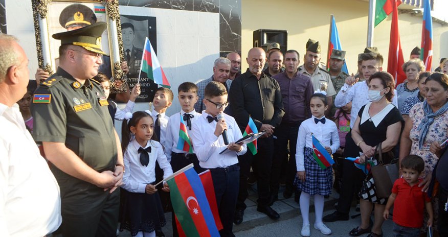 MN: Şəhid zabitin xatirəsinə bulaq tikilib-VİDEO