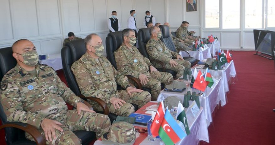 Azərbaycan, Türkiyə və Pakistan generalları təlimləri izlədi - Video
